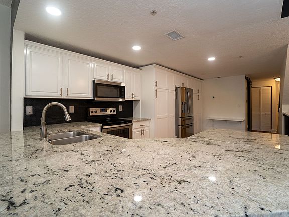 5th image of 4000 Grande Vista Blvd #15