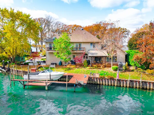 28745 Swan Island Dr, Grosse Ile, MI 48138