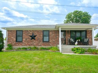 4806 Sunday Dr, Louisville, KY 40219