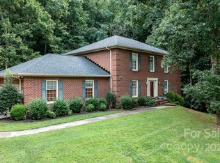 108 Parkland St, Morganton, NC 28655