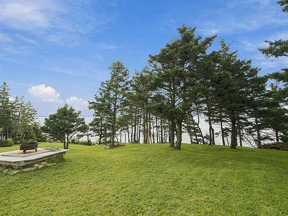 5th image of 552 Ketch Harbour Rd