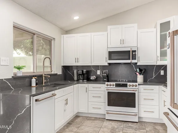 5354 E ELLIS Street, Mesa, AZ 85205