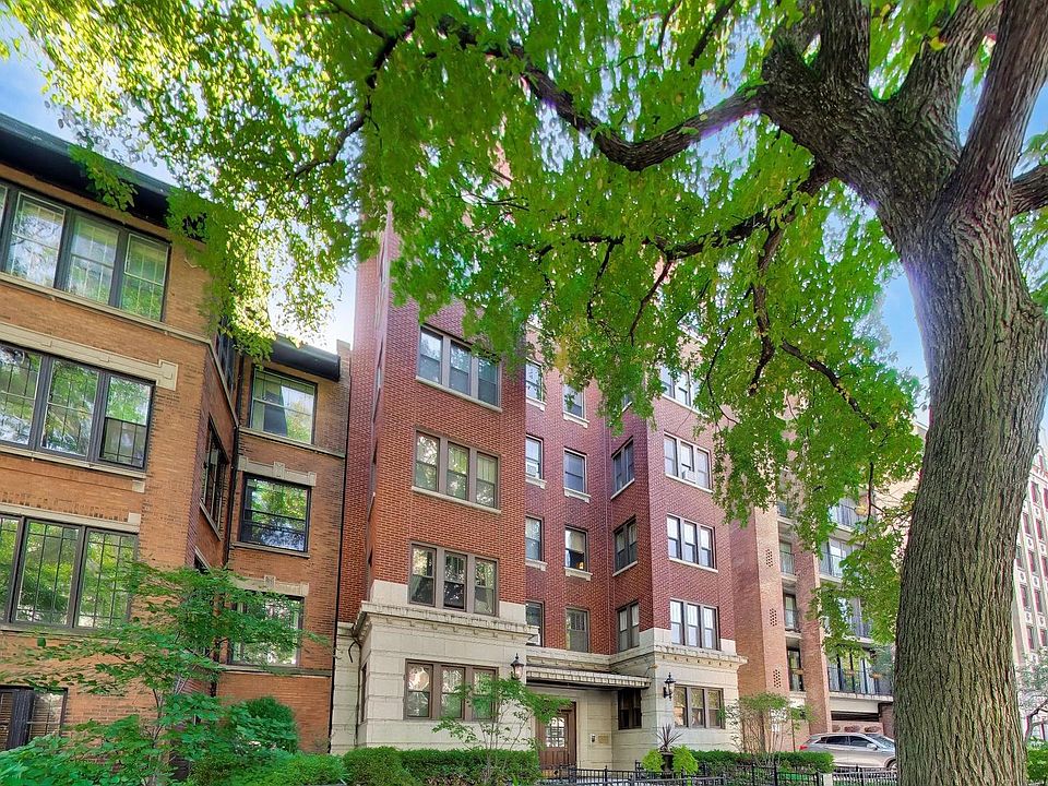 1st image of 647 W Sheridan Rd APT 7A