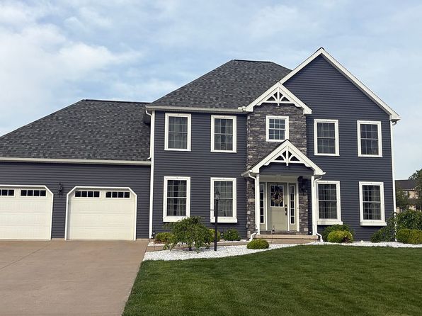 11 Rolling Ridge Dr