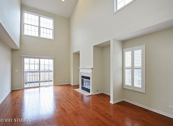 2nd image of 445 W Fairview Cir