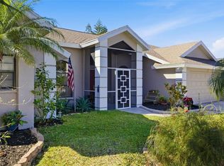 8072 Glenbrooke Ln, Sarasota, FL 34243