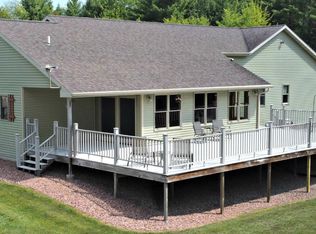 3371 Froelick Rd, Abrams, WI 54101