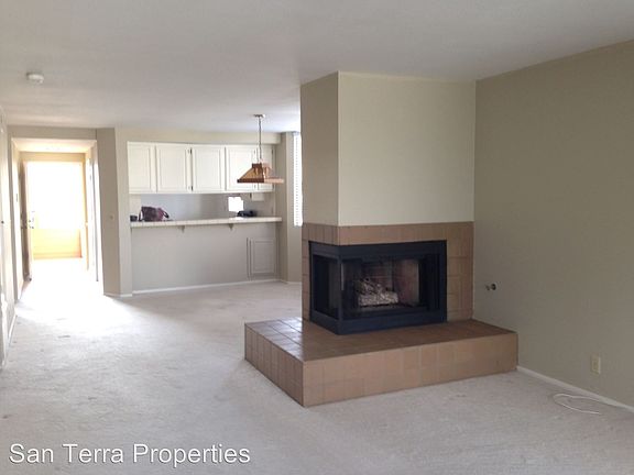 4th image of 3130 Avenida De Portugal APT 201