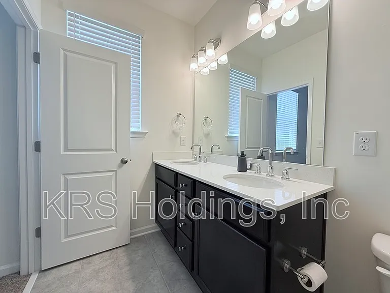 849 Parc Townes Dr — Photo 20