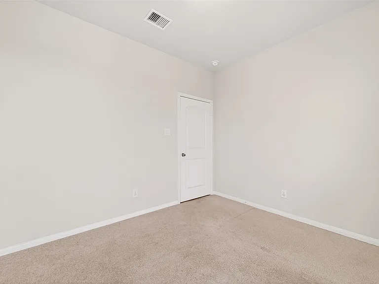 1701 Cindy Ln — Photo 14