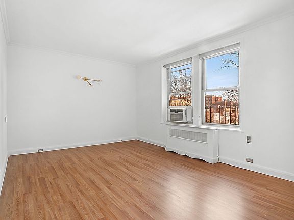 2nd image of 4310 48th Ave APT 4C