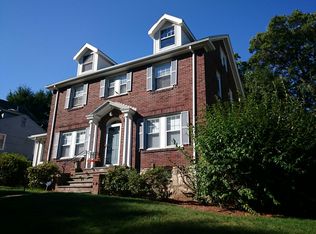 1 Bellevue Hill Rd, West Roxbury, MA 02132