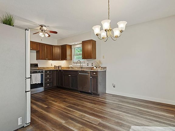 5th image of 7917 Modern Rd N