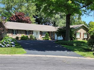 1064 Hrezent View Ln, Webster, NY 14580