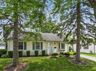 185 Mohawk Trl, Buffalo Grove, IL 60089