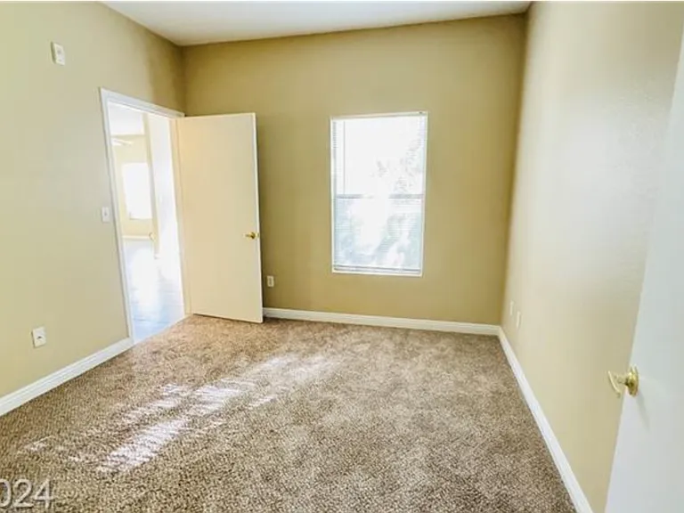 45 Maleena Mesa St #518 — Photo 12