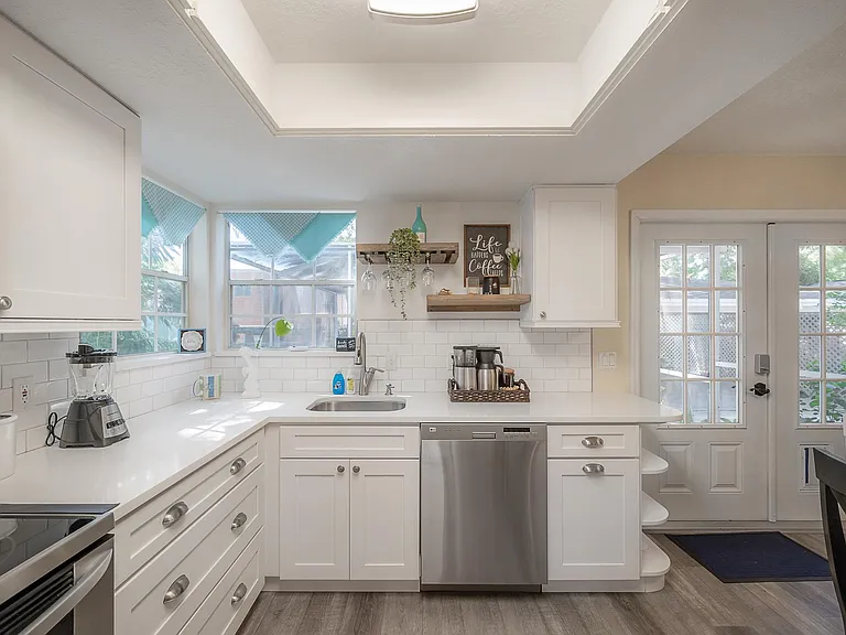 4210 W Roland St — Photo 31