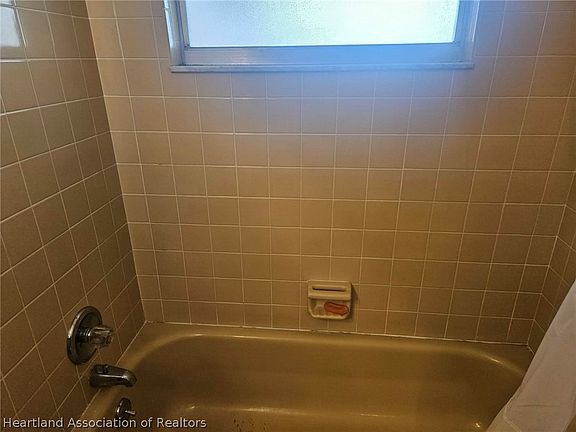 5th image of 369 Grape Rd NW