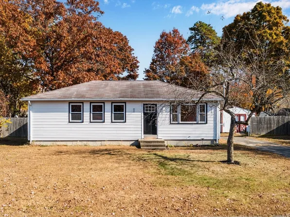 19 Monska Dr, Easthampton, MA 01027