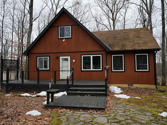 3rd image of 107 Heritage Dr
