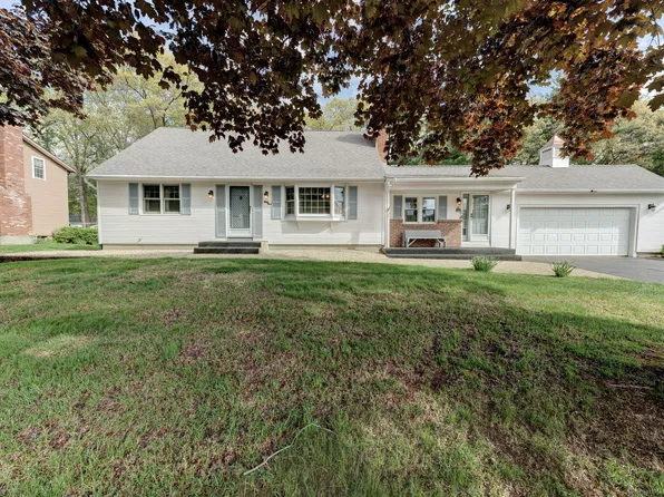 39 Eastgate Lane, Enfield, CT 06082