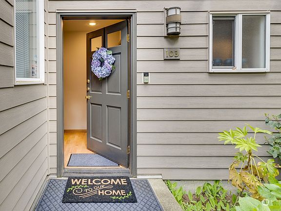 3rd image of 12506 26th Avenue NE #A103