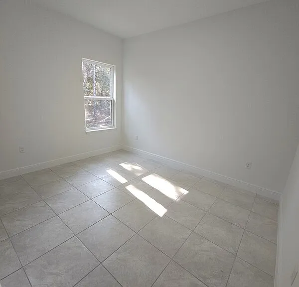 6374 N Falmouth Ter — Photo 7
