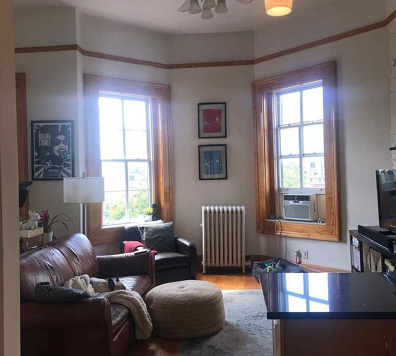 1st image of 11 Willow St APT 5
