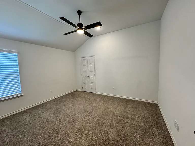 12707 Joliet Ave — Photo 11