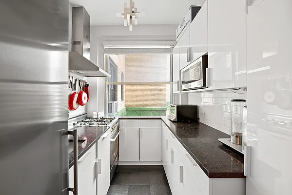 Sold by Compass | media 14