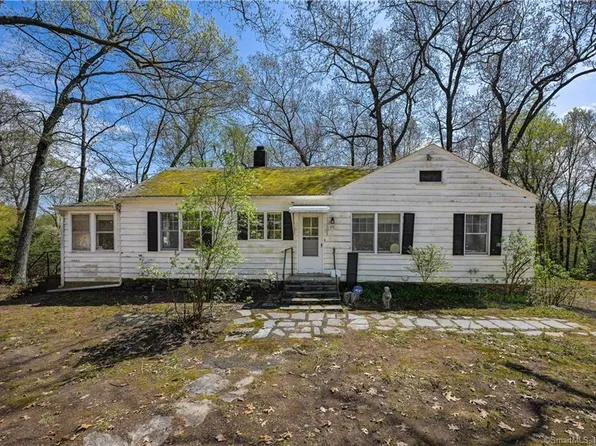 95 Rocky Top Road, Hamden, CT 06514