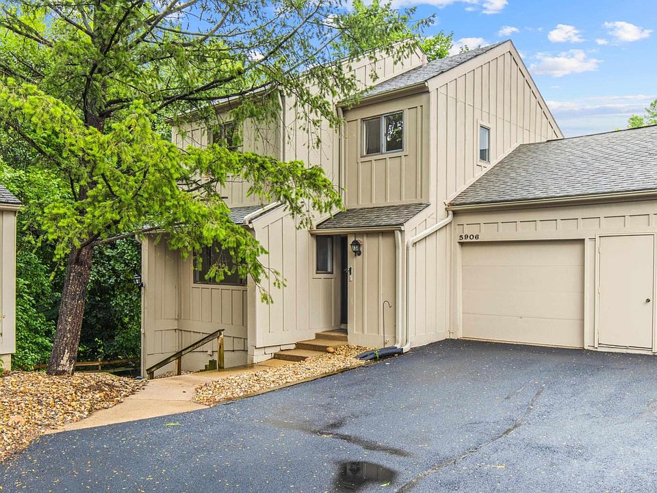 1st image of 5906 N Oak Grove Pl #105