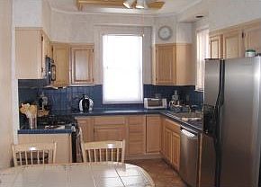 4th image of 3867 Neptune Ave