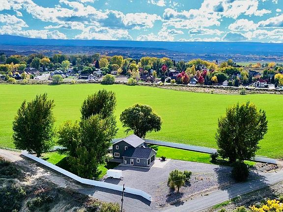 4th image of 66356 Otter Rd