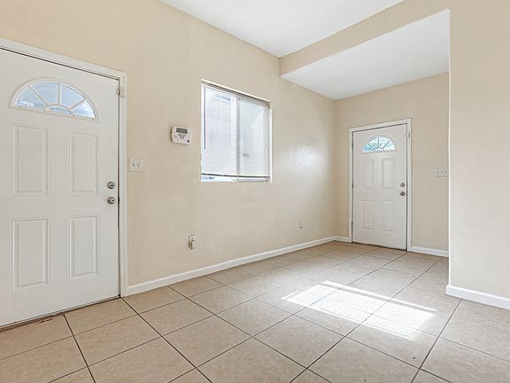 4th image of 5100 S Robertson St #1