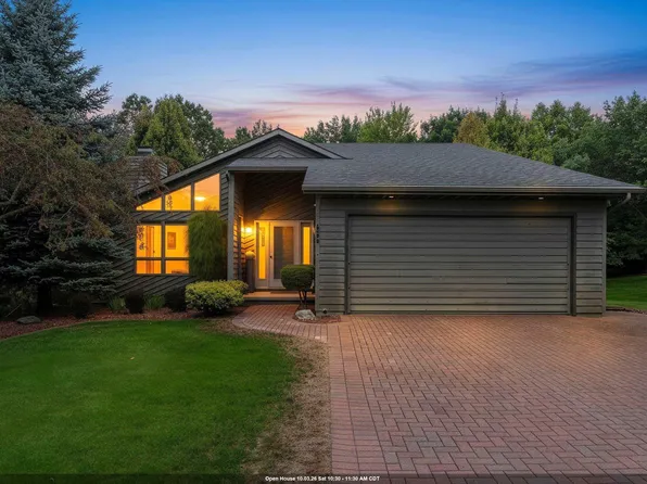 1409 N Bay Highlands Dr, Green Bay, WI 54311