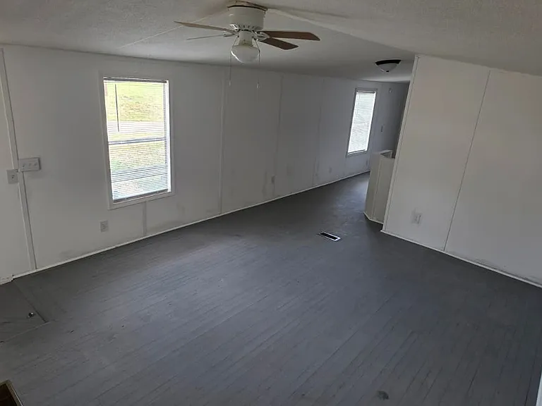 8364 Cedar St — Photo 5