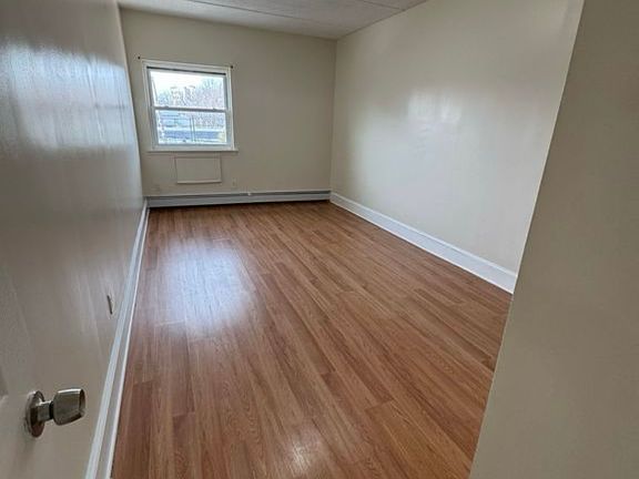 2nd image of 1464 Minford Pl #3A