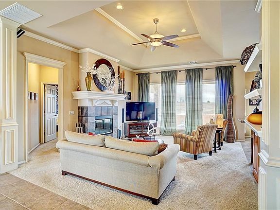 5th image of 16916 Hardwood Pl