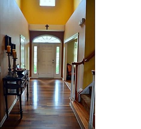3rd image of 9827 Glenburn Ln