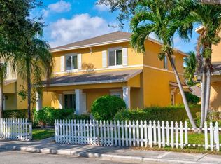 541 W Branch St, Lantana, FL 33462