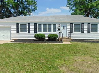 10228 Surf Dr, Saint Louis, MO 63137