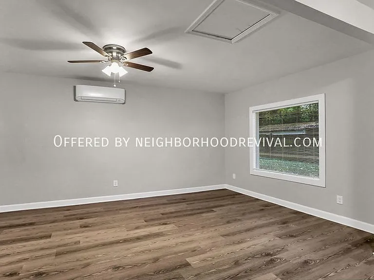 3354 Douglass Ave — Photo 12