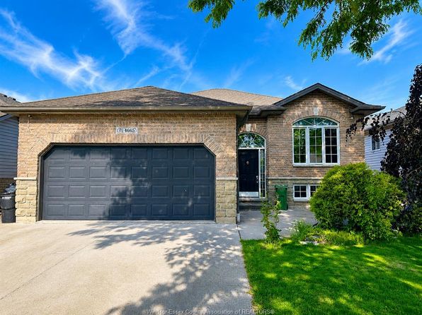 4665 Fontana Ave, Windsor, ON N9G 3E1