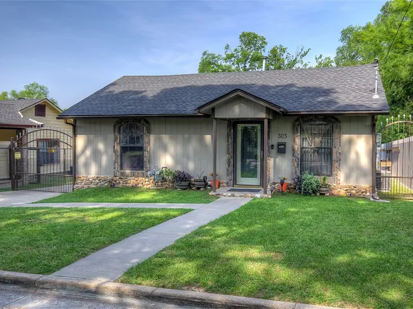 303 Ardis St, Sulphur Springs, TX 75482