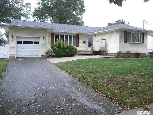 1st image of 60 Linden St