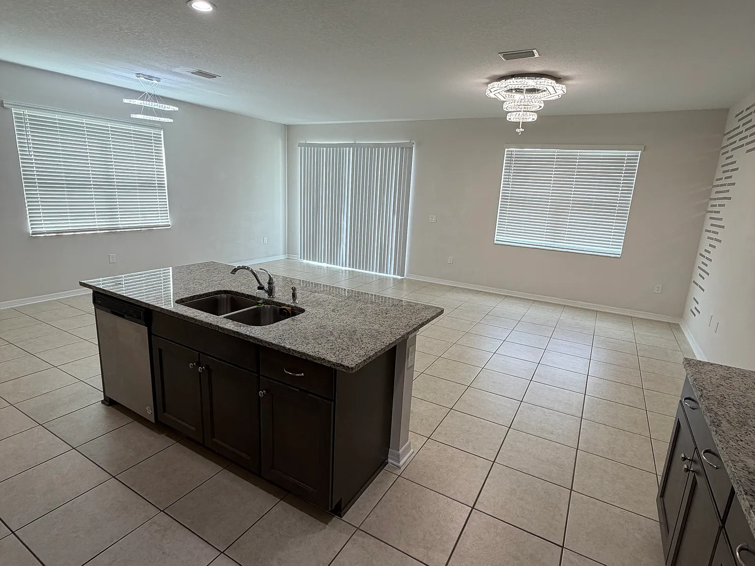 6302 Tillandsia Pl — Photo 2