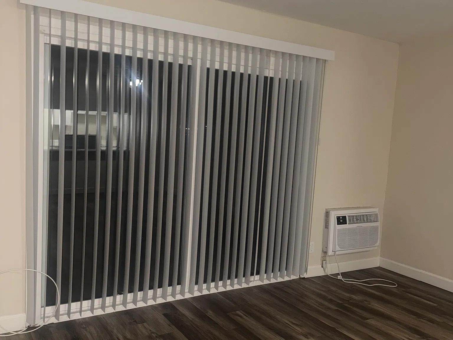 2 bed, 850 sqft, $2,195 — Photo 2