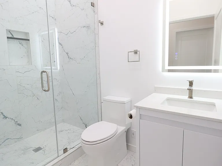 16142 Mayall St — Photo 16