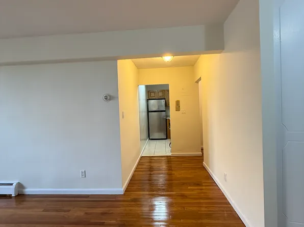 217-14 24th Ave #4F, Bayside, NY 11360